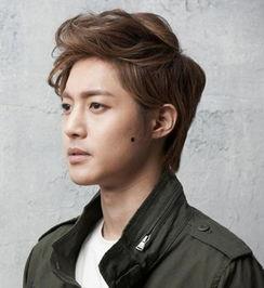 男生烫发图片,展现个性魅力